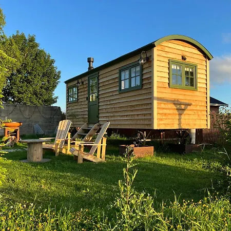 Wonderinn Riverside Πανσιόν Årnes