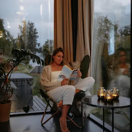 Wonderinn Riverside 게스트하우스 Årnes