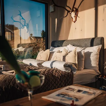 Wonderinn Riverside * Arnes (Nes)