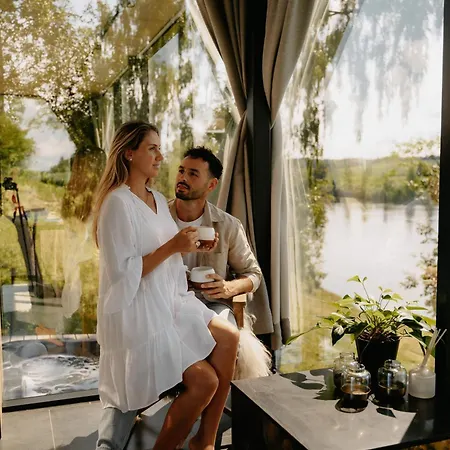 Guest house Wonderinn Riverside Arnes (Nes)